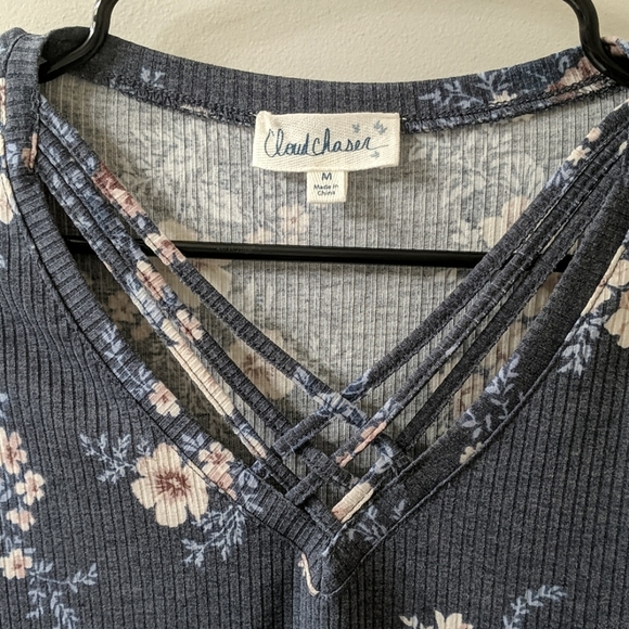 Floral Top - Picture 3 of 5